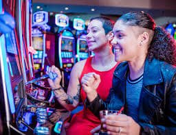 Filipino players enjoying online sports betting on ph363 platform